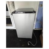 Frigidaire Compact refrigerator, model ffpa33l2sm