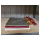 4 assorted cutting boards and 2 rolling pins