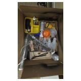Box lot - Shoe stretchers, Air pump, sprayer