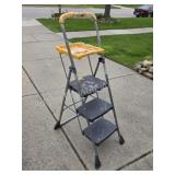 Heavy duty three step painters ladder