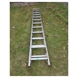 Aluminum extension ladder
