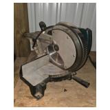 BLACK & DECKER 10" COMPOUND MITER SAW
