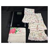 Bathroom Scale, Curtains