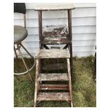 (2) Step Ladders
