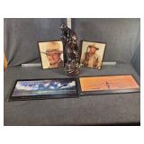 Inspirational Pictures, John Wayne, Figurine