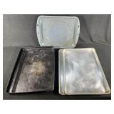 Assorted Baking Sheets & Broiling Pan