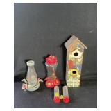 Glass Hummingbird feeders, Birdhouse