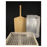 Pizza board, Handimax Containers , wire baskets