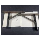 Heavy duty shelf brackets (2)