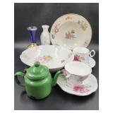 Fine China Pieces, Precious Moments Small Vase,