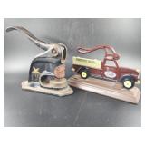 Vintage Gratiot County Notary Stamp, Chestnut