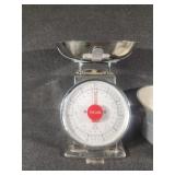 Vintage scale and roaster pan