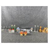 porcelain decor, cat, glass, floral salt/pepper