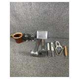 Caught crest decor, mug & utensils