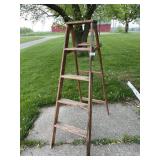 5ft Wooden Ladder