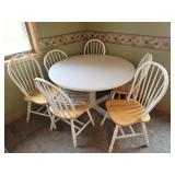 Pine Dining Room Table and 6 Chairs