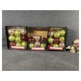 Christmas Santa decor w/ornaments