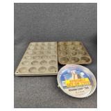 (4) Muffin Pans, (2) Round Cake Pans
