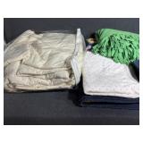 Queen size comforter, Tie blankets (2)