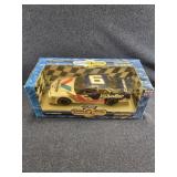 1/18" scale Die cast metal 1997 Thunderbird