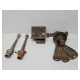 Hub Pullers, Kurt Vise Handle