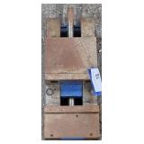 Newer Kurt 6" Machine Vise