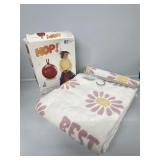 Mimi Blanket, HOP Ball
