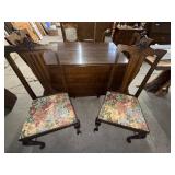 Drop Leaf Table w/ 4 Chairs (2 Extensions)