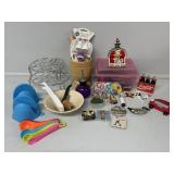 Vintage Magnets, Cooling Racks, Hot Mitts,