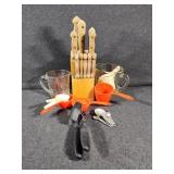 Farberware Knife Block with Knives, Measuring Cups