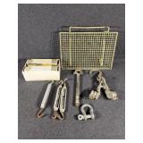 Adjustable Ruler, Metal Rack