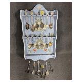 Silverware spoon set and holder