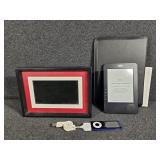 IPOD, E-Reader, Picture Frame