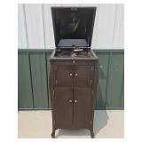 Victor Victrola Talking Machine(record player)