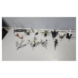 Model planes and kits