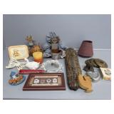 Wall decorations and Shelf items