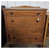 4 Drawer Wooden Vintage Dresser