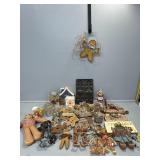 Gingerbread items, wall hanging, cookie molds