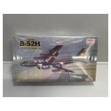 Boeing B-52H Stratofortress -1:14 Model kit