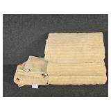 3 Bath Towels, Hand Towel, Wash Cloth(2)