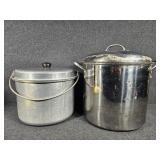 2 Cooking Pots with Lids