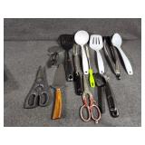 Kitchen Utensils, Can Opener, Spatula, Pizza