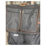 Garmet Bags, Tote with Hangars