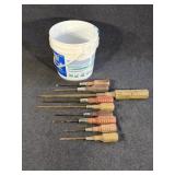 Wood Handled Screwdriver Set