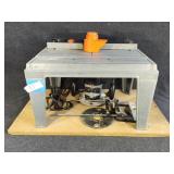 Router Table with Craftsman Router