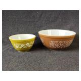 Pyrex Crazy Daisy Mixing Bowl, Pyrex Brown