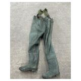 Hodgman water waiters men size (12)