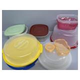 Plastic cake Holders(4),  Rubbermaid Plastic
