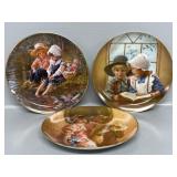 Reco Collection gold trim plates by Sandra Kuck