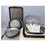 Pie pans, Cake sheets, Cutting boards